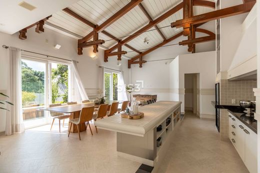 Villa - Curitiba, Paraná