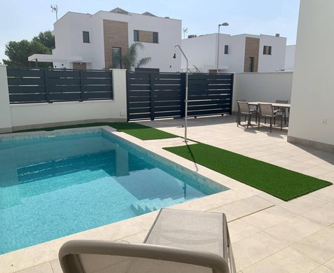 Villa in Roda Golf, Murcia