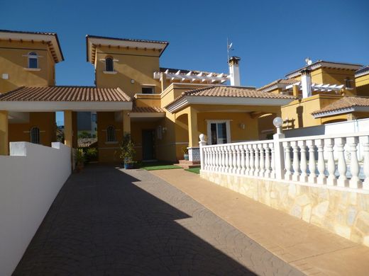 Villa en La Zenia, Provincia de Alicante