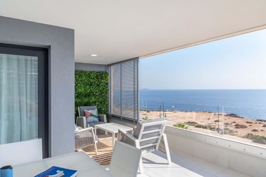 Apartment / Etagenwohnung in Punta Prima, Alicante
