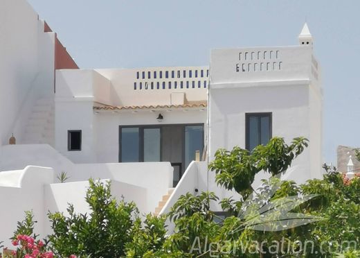 Townhouse in Porches, Lagoa