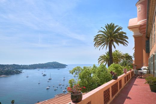 Apartment / Etagenwohnung in Villefranche-sur-Mer, Alpes-Maritimes