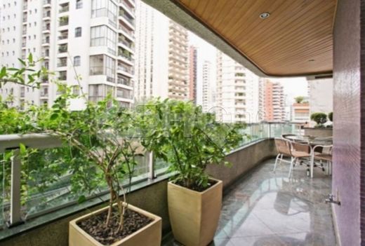 Apartment / Etagenwohnung in São Paulo