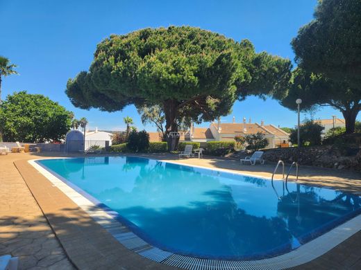 Villa in Albufeira e Olhos de Água, Albufeira Municipality