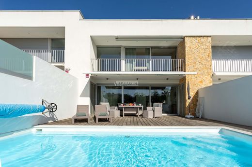 Townhouse - Albufeira e Olhos de Água, Albufeira