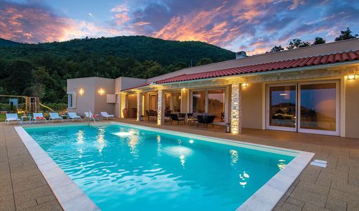 Villa in Veprinac, Grad Opatija