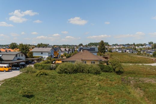 Grond in Seekirchen am Wallersee, Politischer Bezirk Salzburg-Umgebung