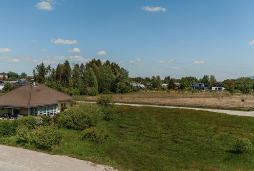 Land in Seekirchen am Wallersee, Politischer Bezirk Salzburg-Umgebung