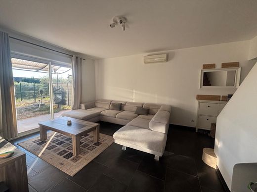 Villa a Maussane-les-Alpilles, Bocche del Rodano