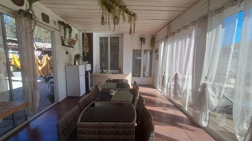 Villa in Saint-Hilaire-de-Brethmas, Gard