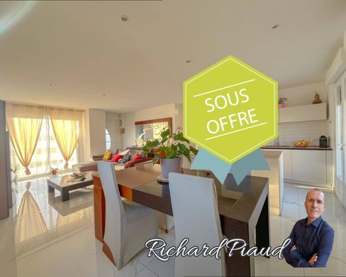 Villa a Mudaison, Hérault