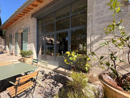 Вилла, Maussane-les-Alpilles, Bouches-du-Rhône