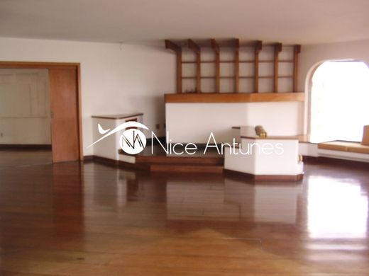 Piso / Apartamento en São Paulo