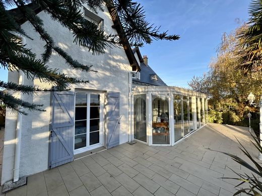 Villa in Fondettes, Indre and Loire