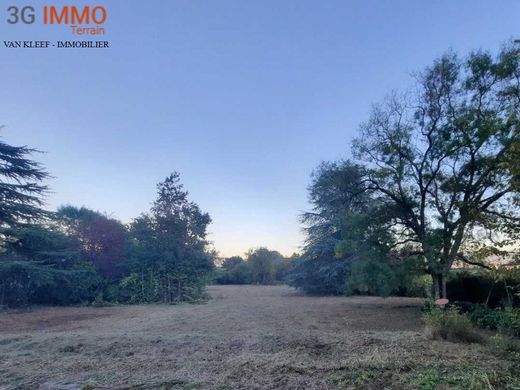 Terreno en Prévessin-Moëns, Ain