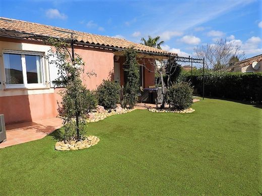 Villa in Roquebrune-sur-Argens, Var