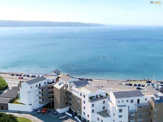 Apartment in Le Relecq-Kerhuon, Finistère