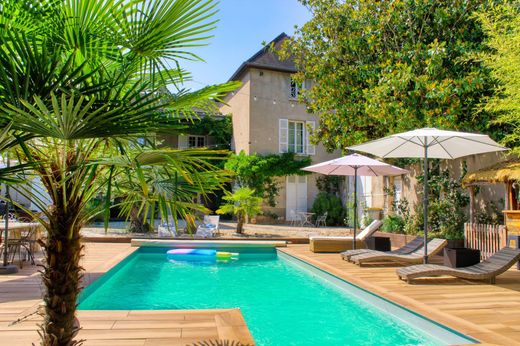 Villa in La Chapelle-de-Guinchay, Saône-et-Loire