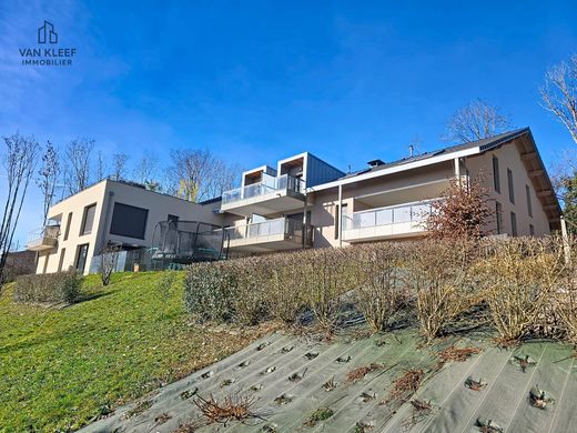 Apartment in Divonne-les-Bains, Ain