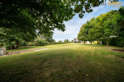 Villa in Plounévez-Lochrist, Finistère