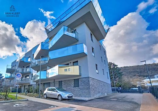 Apartment in Divonne-les-Bains, Ain