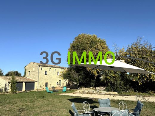 Villa in Uzès, Gard