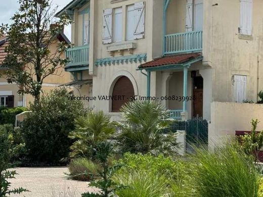 Villa in Arcachon, Gironde