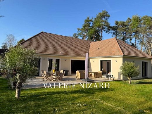 Villa in Gambais, Yvelines