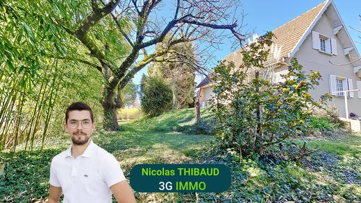 Villa a Genas, Rhône