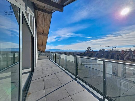 Apartment in Divonne-les-Bains, Ain