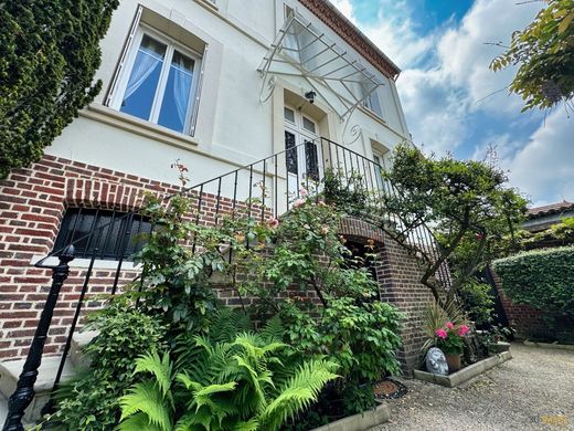 Villa in Beauvais, Oise