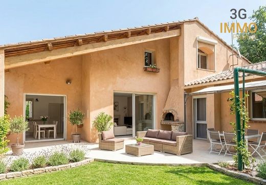 Villa in Bollène, Vaucluse