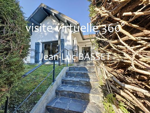 Villa à Cluses, Haute-Savoie