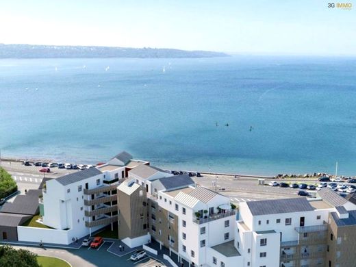 Apartment in Le Relecq-Kerhuon, Finistère