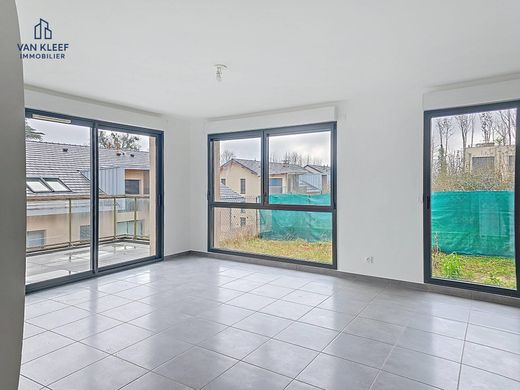 Apartment in Divonne-les-Bains, Ain