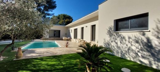 Villa in Nîmes, Gard