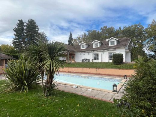 Villa in Ganties, Upper Garonne