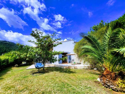 Willa w Ollioules, Var