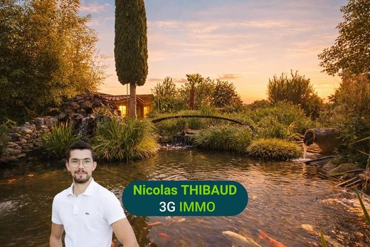 Willa w Saint-Genis-Laval, Rhône