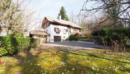 Villa in Villaz, Haute-Savoie