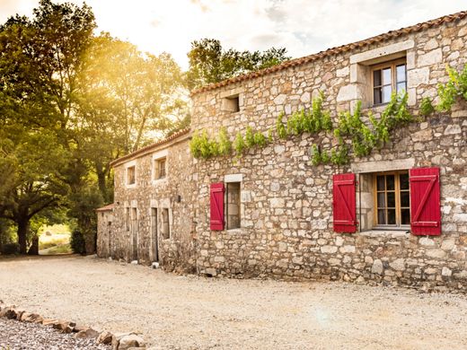 Вилла, Les Lucs-sur-Boulogne, Vendée