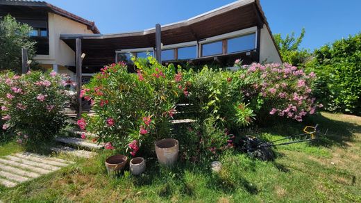 Villa Tourbes, Hérault