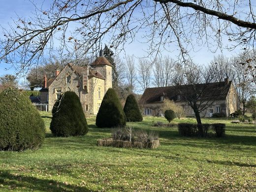 Castello a Nevers, Nièvre