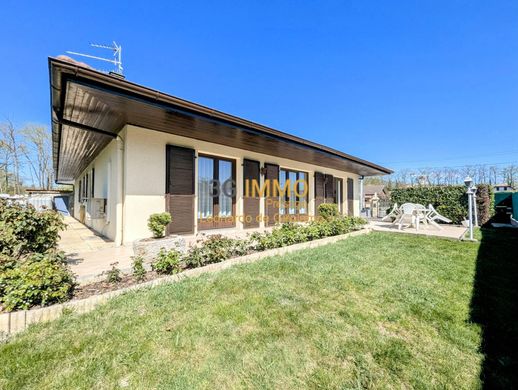 Βίλα σε Vétraz-Monthoux, Haute-Savoie