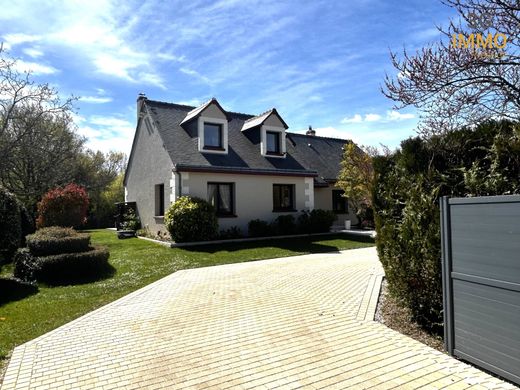 Villa in Savonnières, Indre and Loire