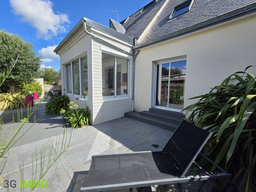Villa for sale in Saint-Grégoire