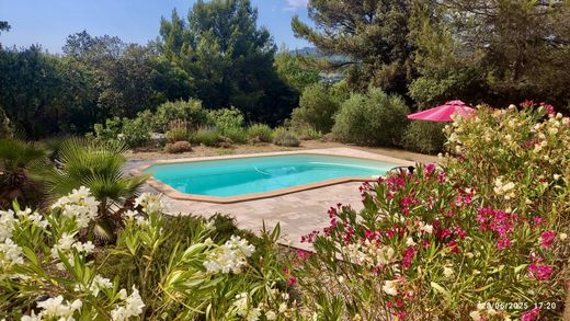 Villa en Tavernes, Var