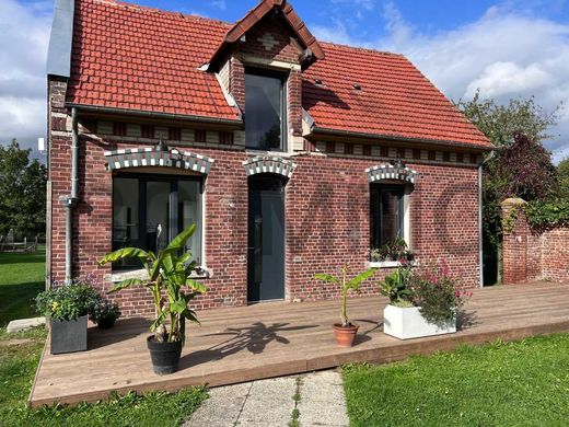 别墅  贡比涅, Oise