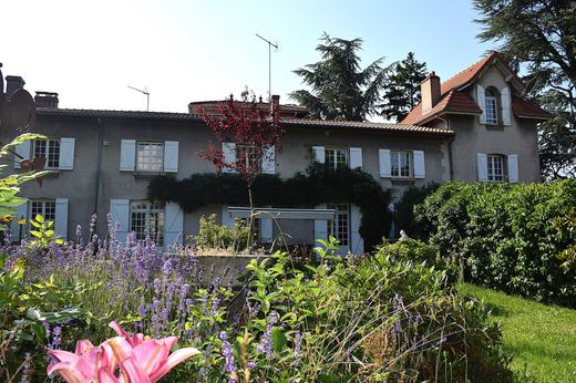 Villa en Saint-Héand, Loira