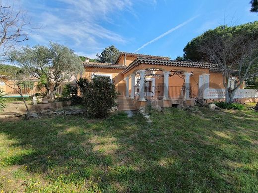 Villa a Tresques, Gard